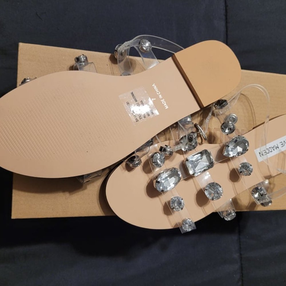 Steve Madden Size 7 Rhinestone Sandal - Brand New - Never Worn - Picture 2 of 5